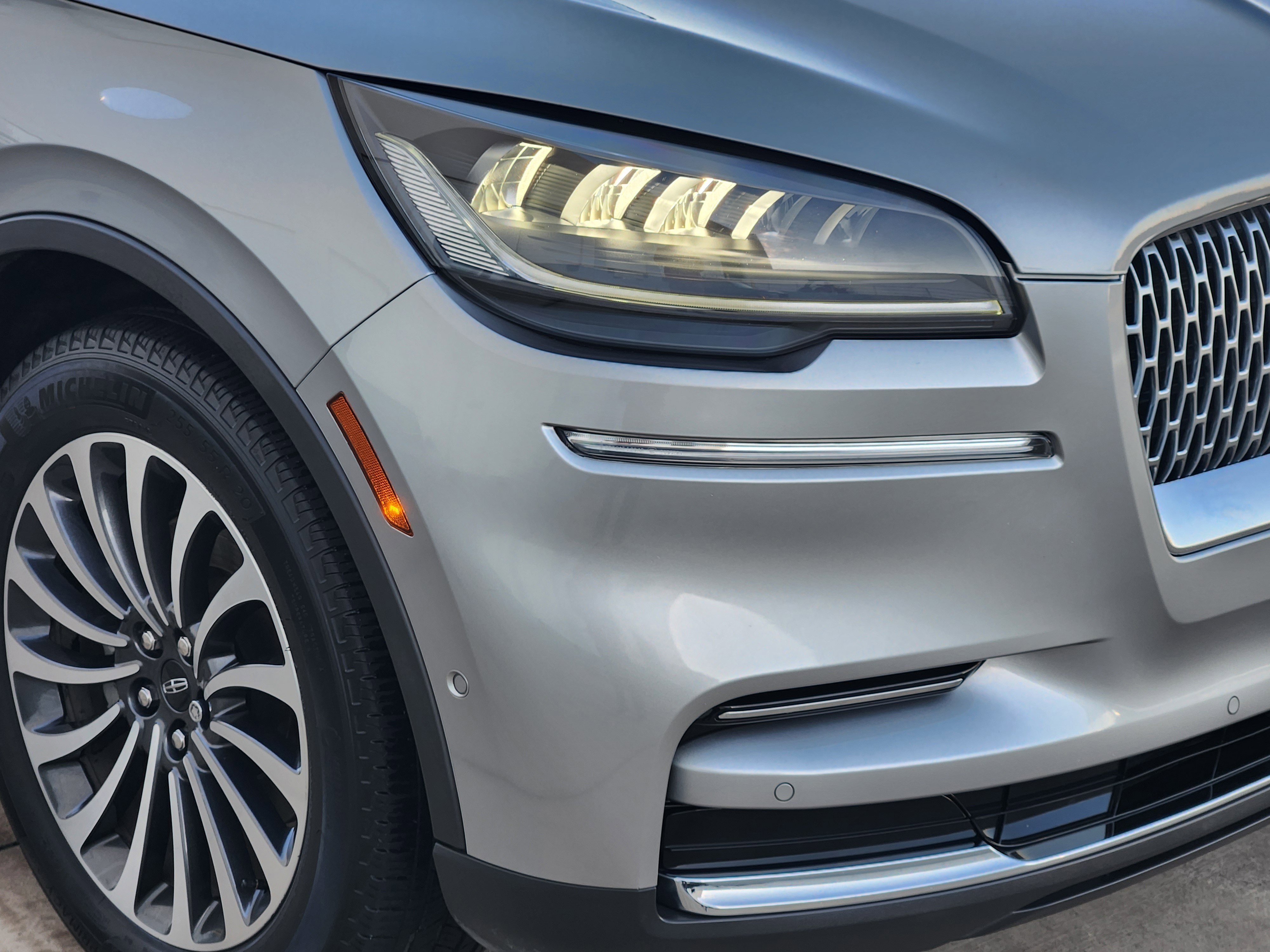 Used 2022 Lincoln Aviator Reserve w/ Equipment Group 201A image 7