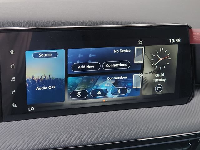 New 2025 Nissan Kicks SR FWD image 14