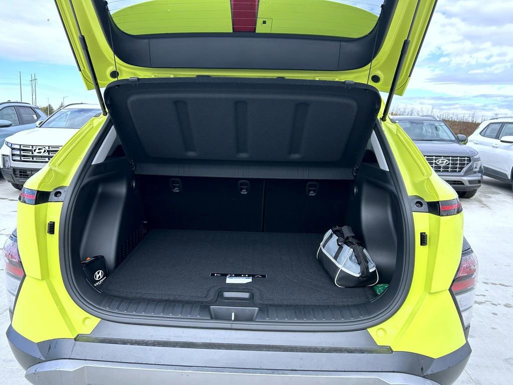 New 2026 Hyundai Kona SEL Premium image 9