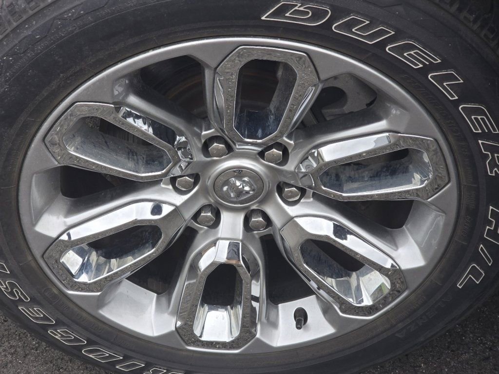 Used 2023 RAM 1500 Laramie image 31