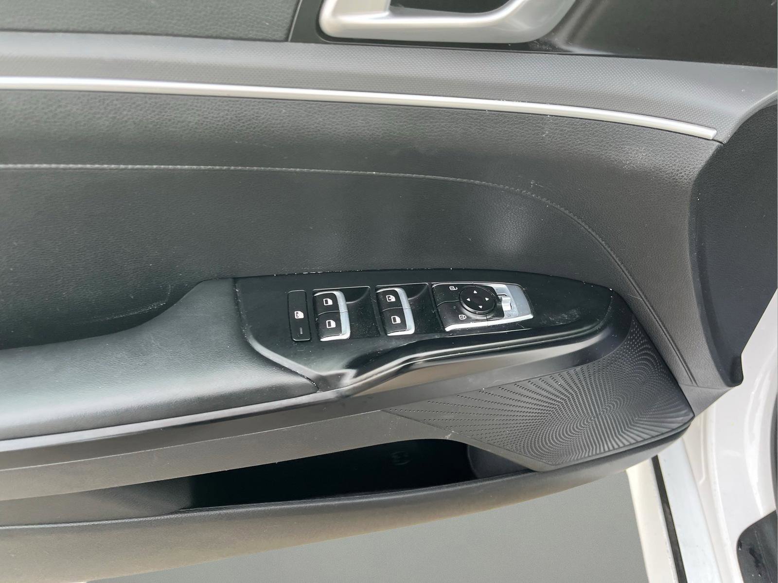 Used 2022 Kia K5 LXS image 10