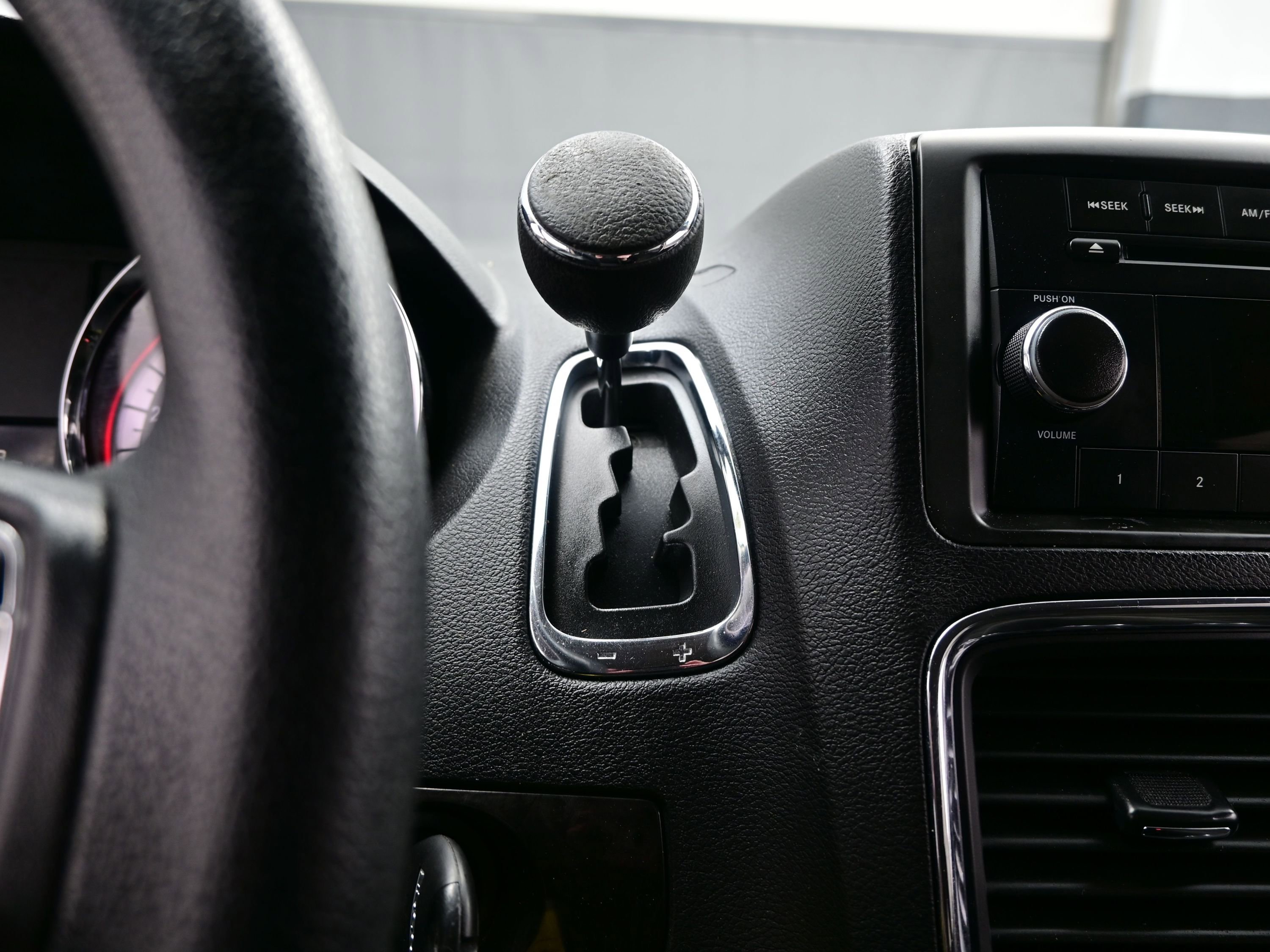 Used 2016 Dodge Grand Caravan American Value Package image 19