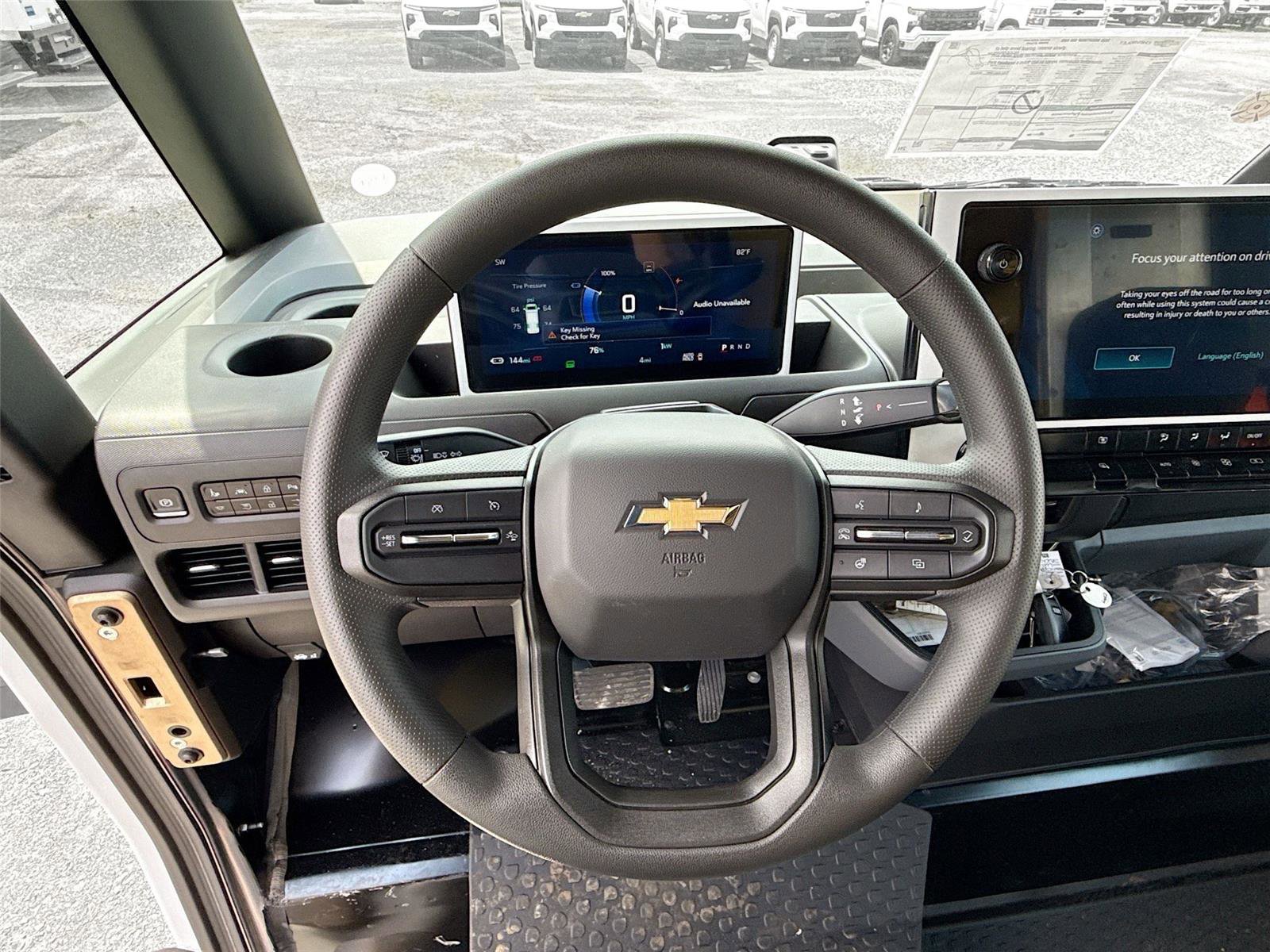 New 2025 Chevrolet Brightdrop 600 w/ Power Door Package AWD/4WD image 11