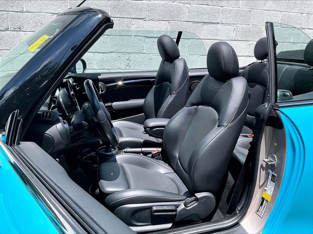 Used 2022 MINI Cooper S w/ Premium Package FWD image 5