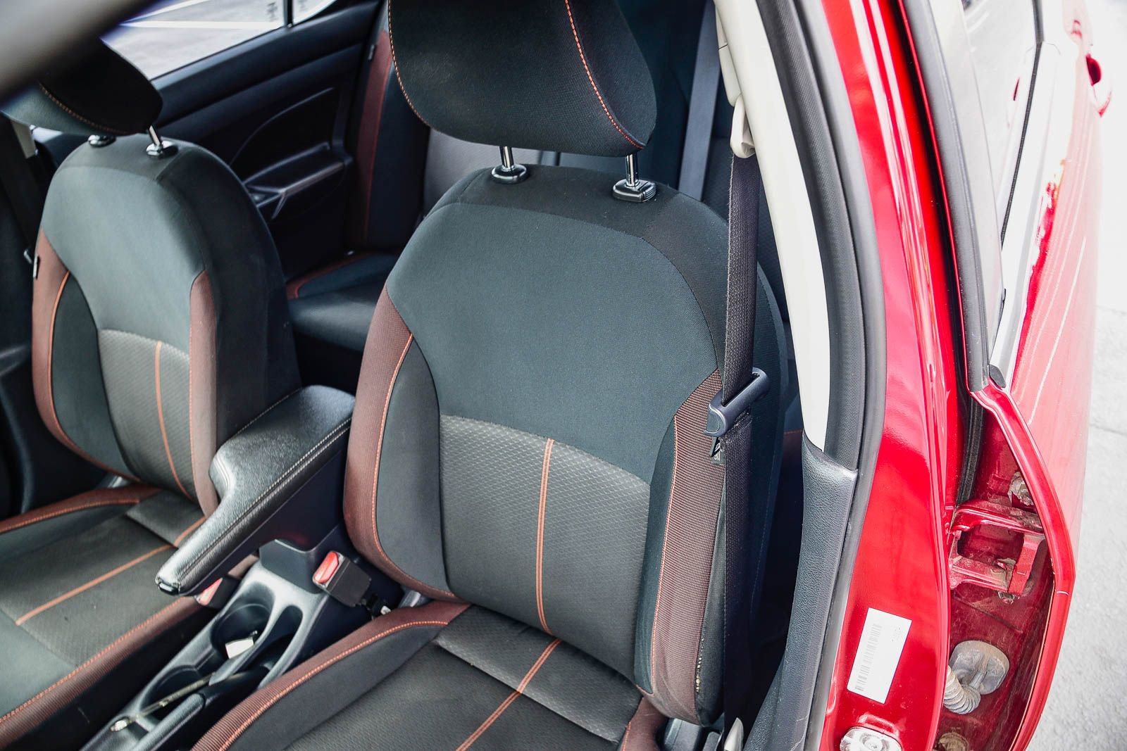 Used 2020 Nissan Versa SR image 26