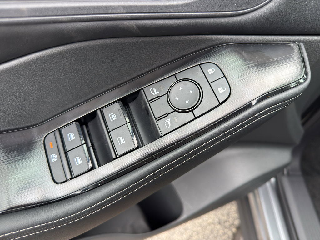 New 2026 Nissan Rogue SV AWD/4WD image 12