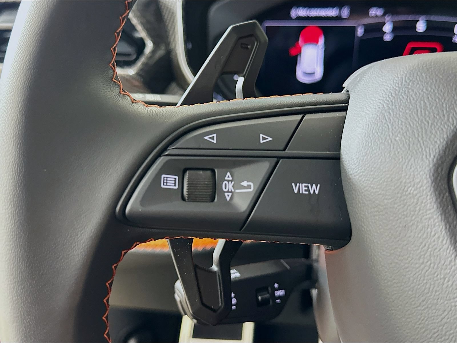 Used 2025 Lamborghini Urus SE AWD/4WD image 19