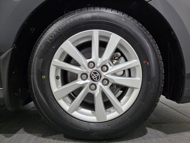 Used 2025 Toyota Camry LE w/ Convenience Package image 25