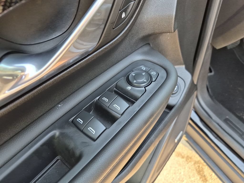 Certified 2024 GMC Terrain AT4 w/ Infotainment Package II AWD/4WD image 22