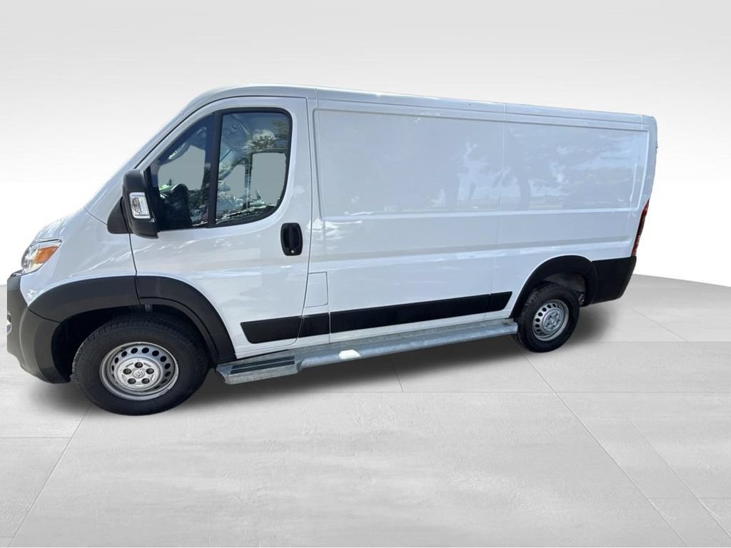 Used 2025 RAM ProMaster 2500 w/ U-Haul Equipment Group FWD image 2