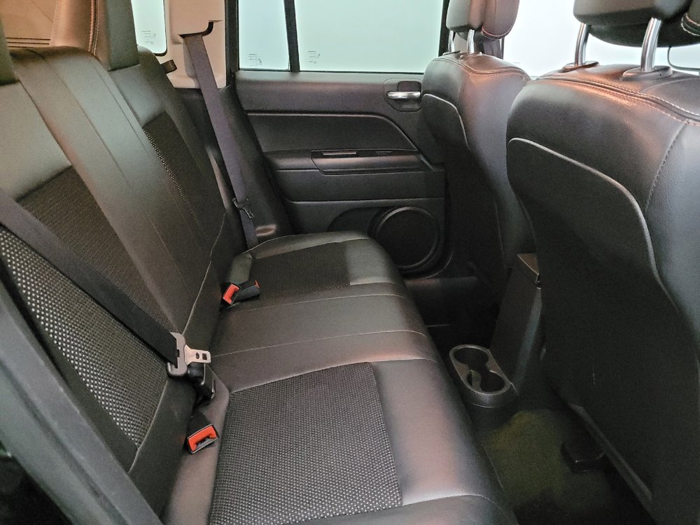 Used 2016 Jeep Compass 75th Anniversary w/ Power Value Group image 19