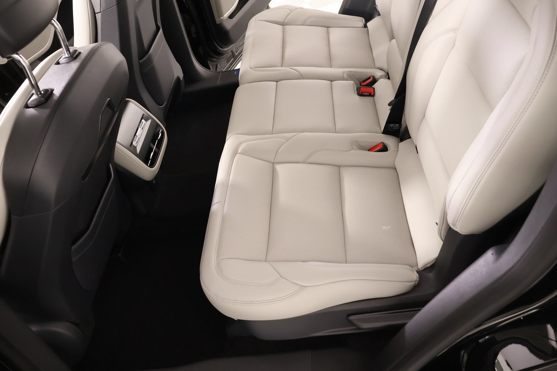 New 2026 Lincoln Nautilus Premier w/ Equipment Group 102A AWD/4WD image 12