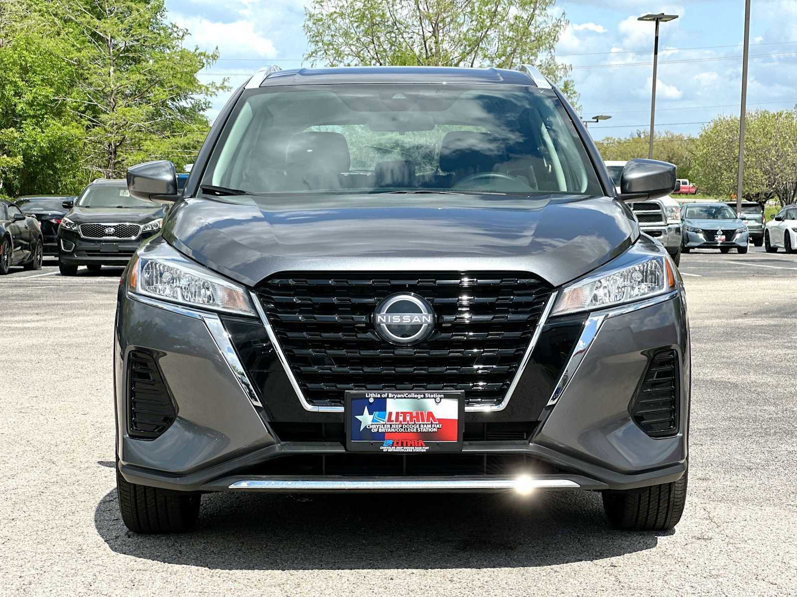 Used 2024 Nissan Kicks SV FWD image 10