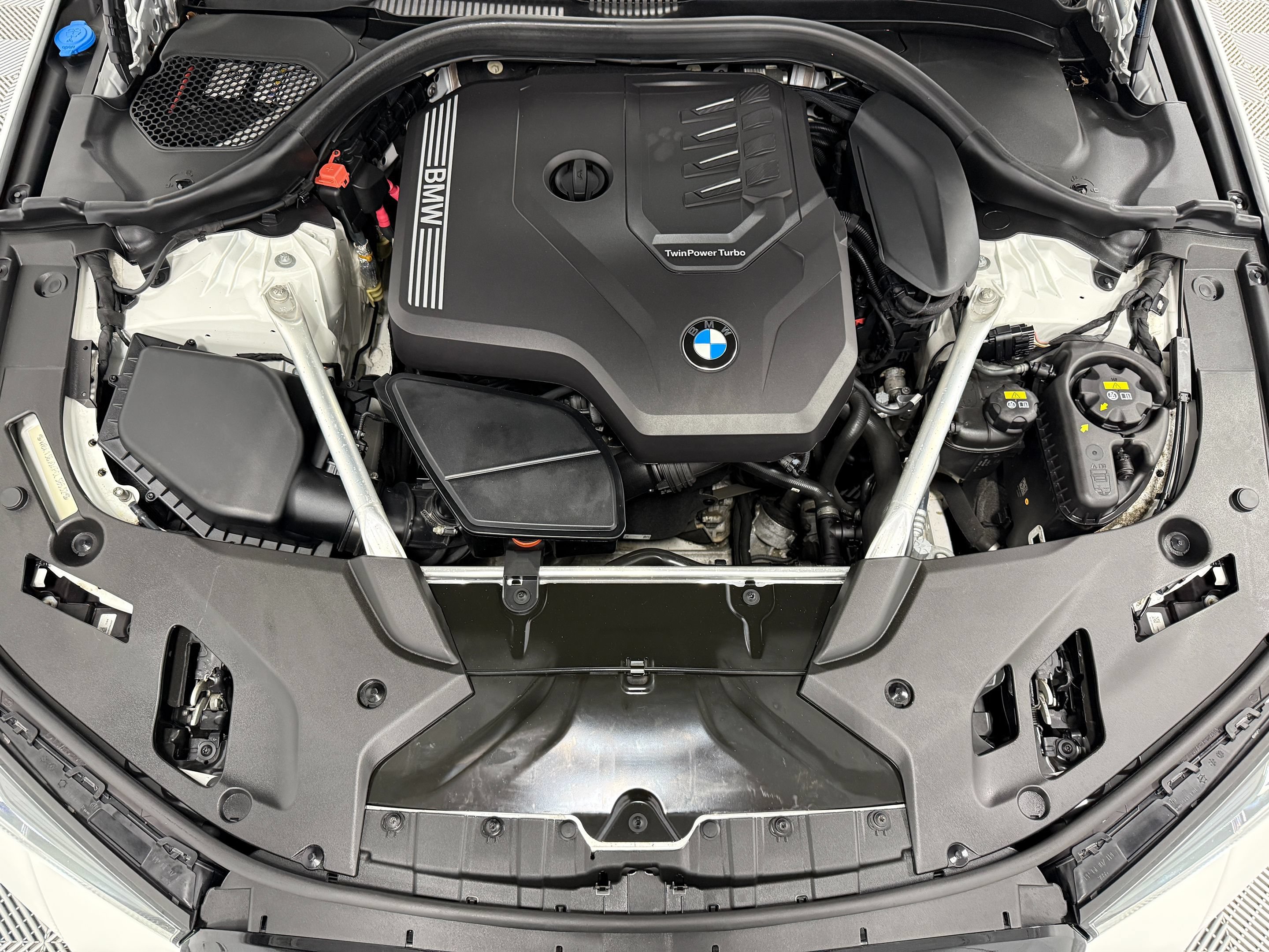 Used 2023 BMW 530i xDrive w/ M Sport Package AWD/4WD image 39
