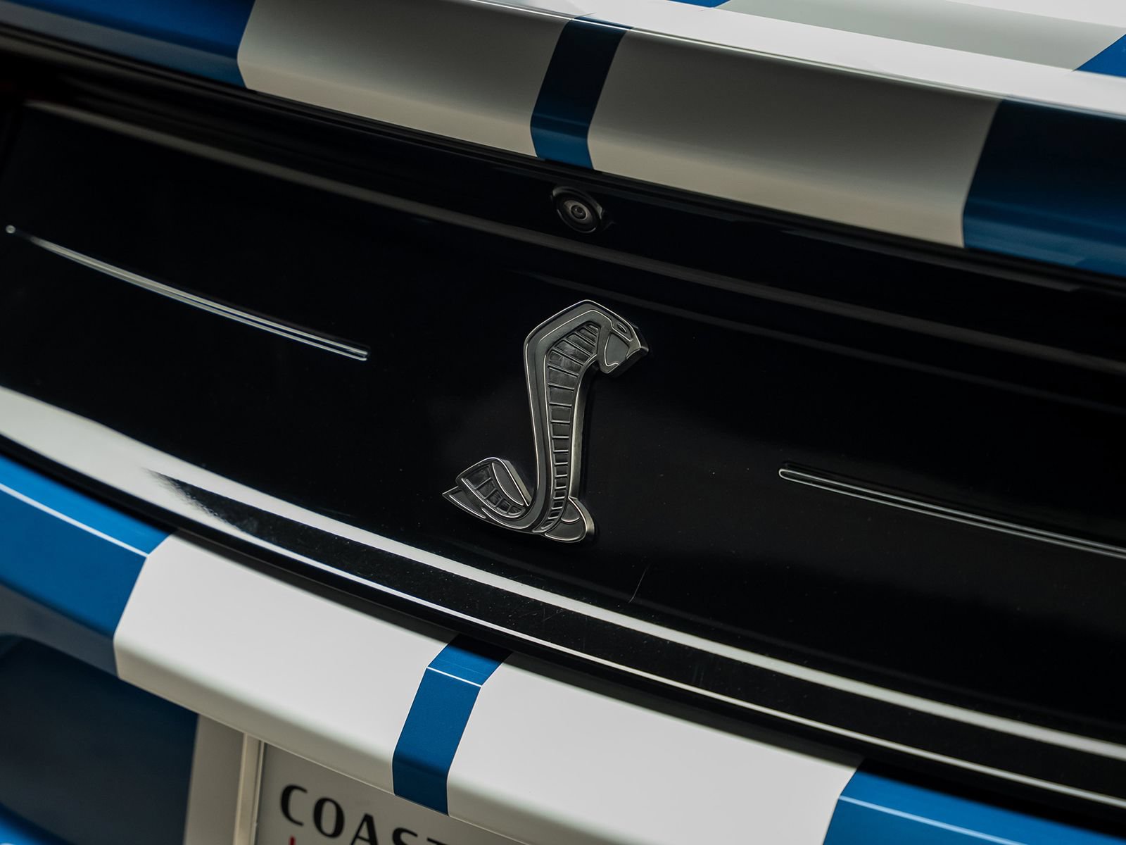 Used 2020 Ford Mustang Shelby GT500 w/ Carbon Fiber Track Pack RWD image 17
