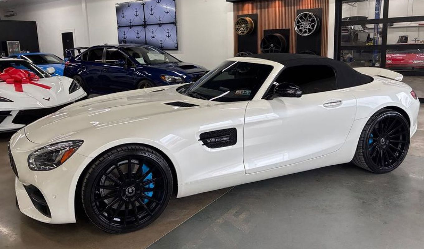 Used 2018 Mercedes-Benz AMG GT Roadster w/ Lane Tracking Package image 1