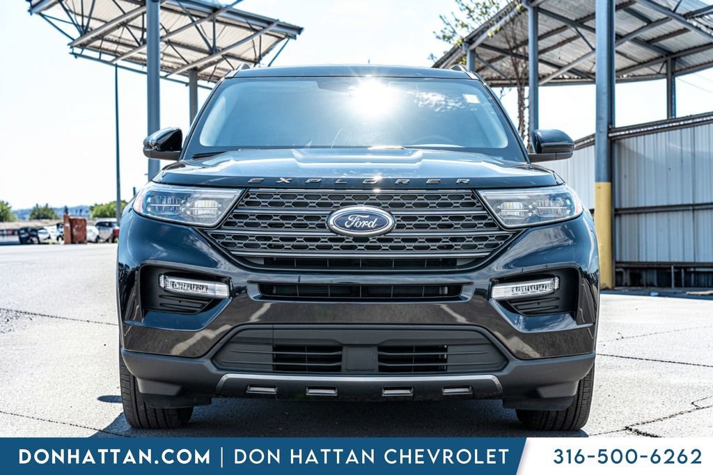 Used 2023 Ford Explorer XLT w/ Equipment Group 202A AWD/4WD image 41