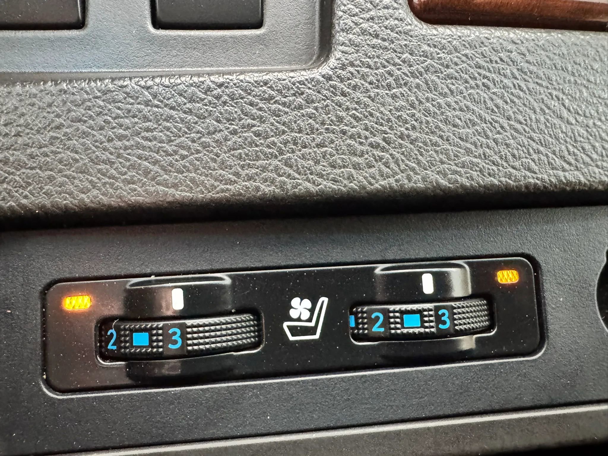 Used 2015 Lexus RX 350 AWD image 32