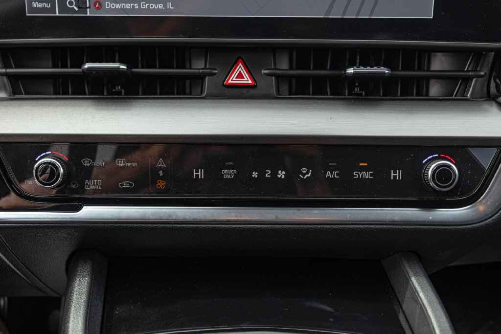 Used 2025 Kia Sportage EX AWD/4WD image 19