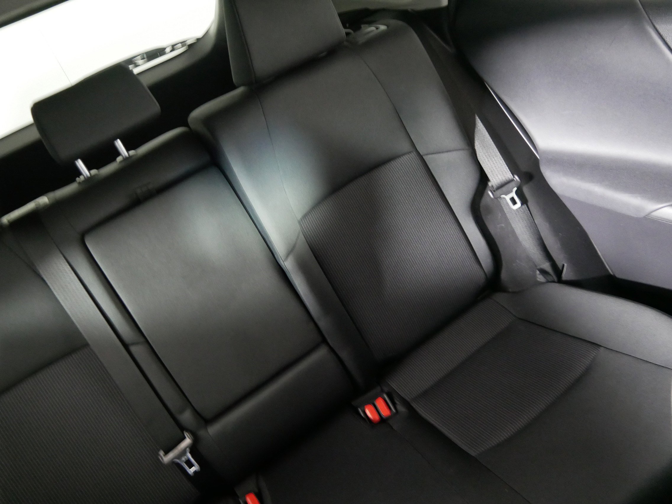 Used 2021 Toyota Venza LE w/ Carpet Mat Package (TMS) image 14