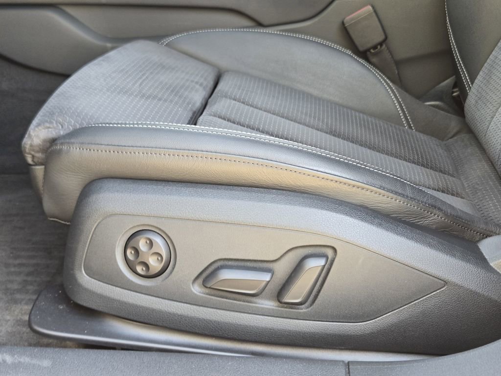 Certified 2023 Audi A4 2.0T Premium Plus w/ Premium Plus Package image 32