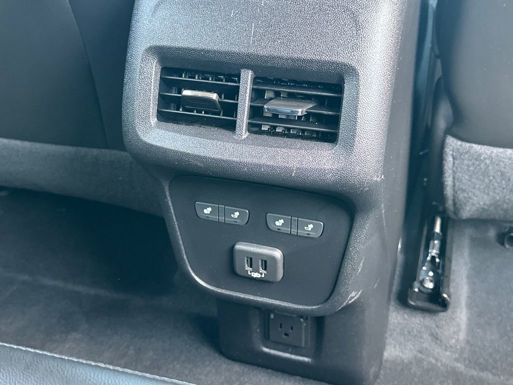 Used 2019 Chevrolet Equinox Premier image 17