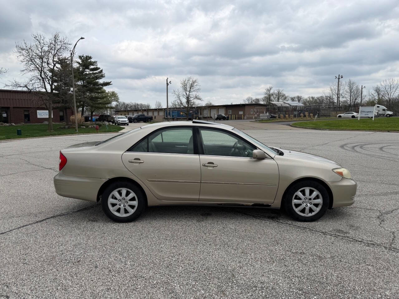 Used 2002 Toyota Camry LE FWD image 5