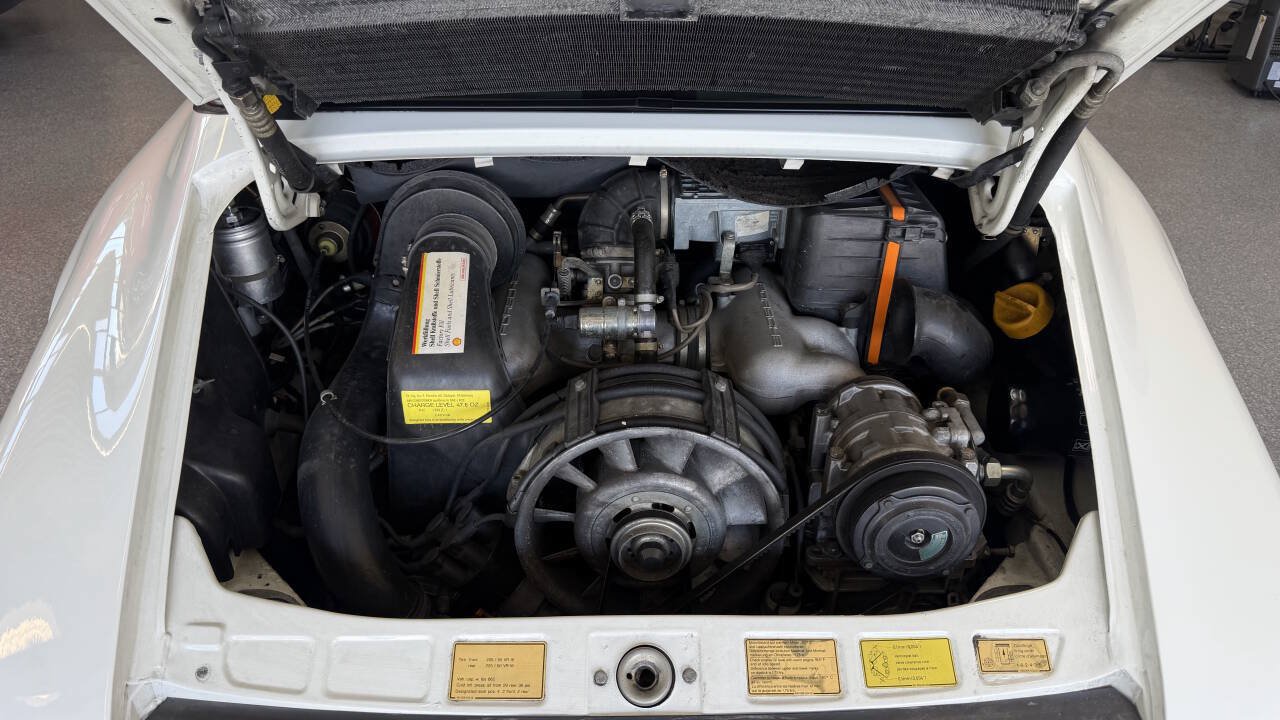 Used 1987 Porsche 911 Carrera RWD image 39