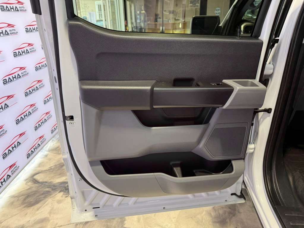 Used 2022 Ford F150 Lightning Pro image 43