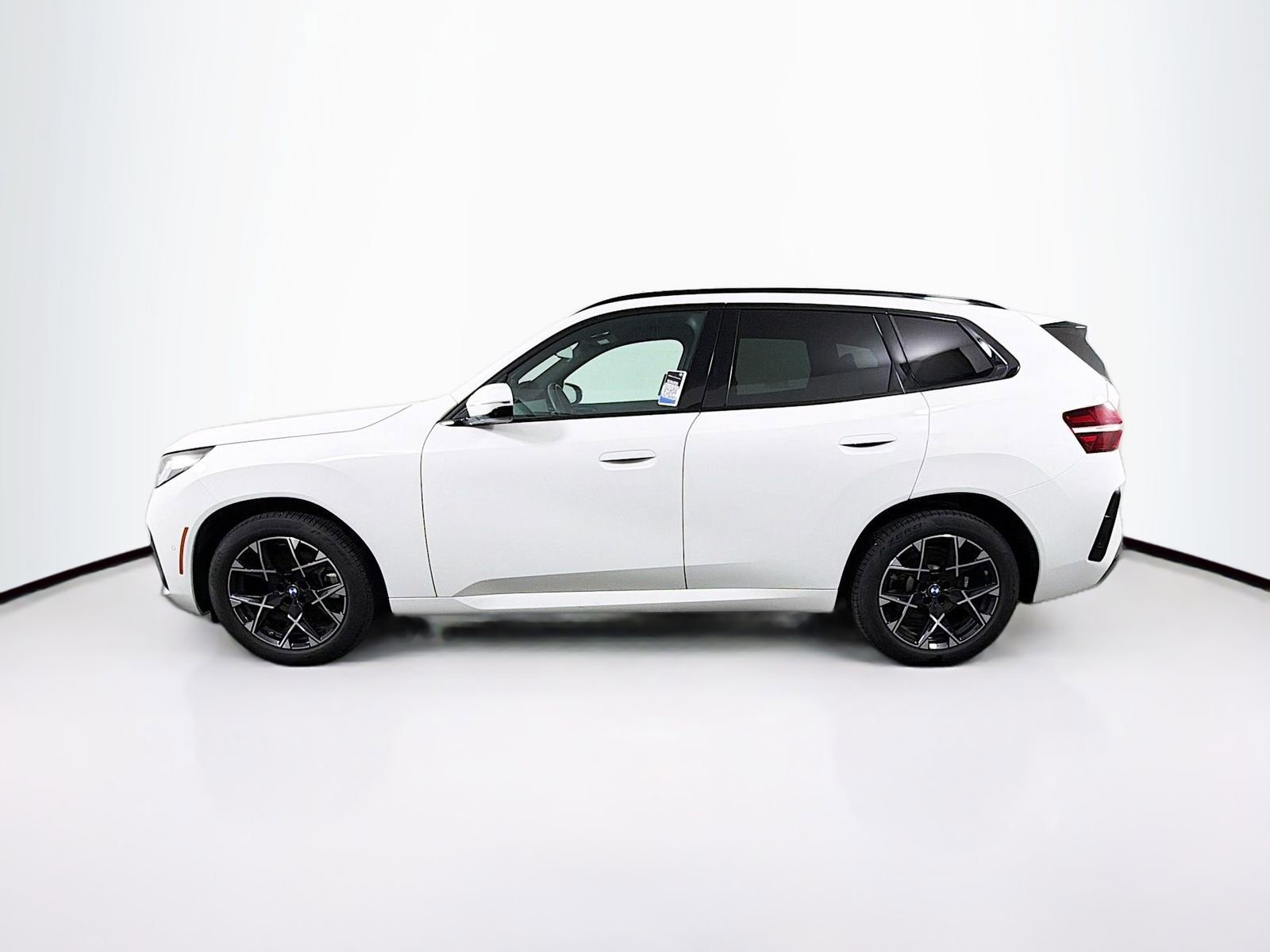 Used 2025 BMW X3 xDrive30 AWD/4WD image 4
