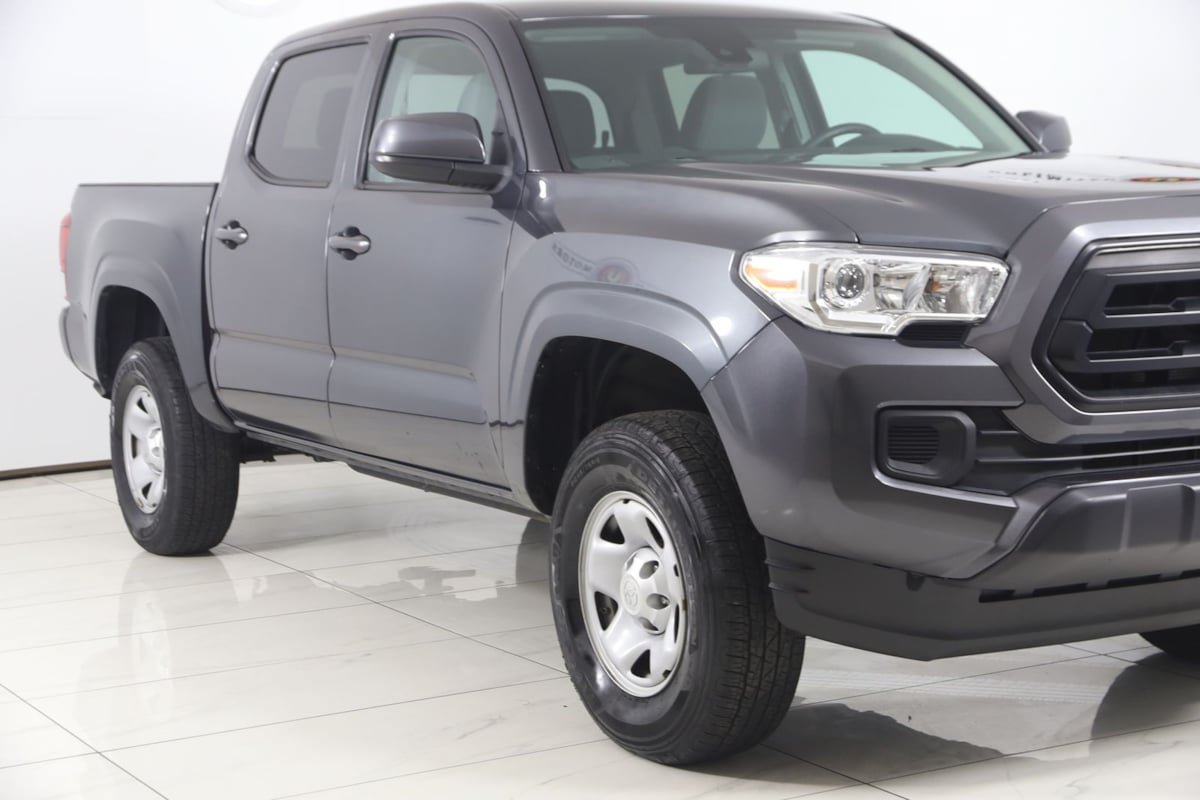 Used 2023 Toyota Tacoma SR AWD/4WD image 32