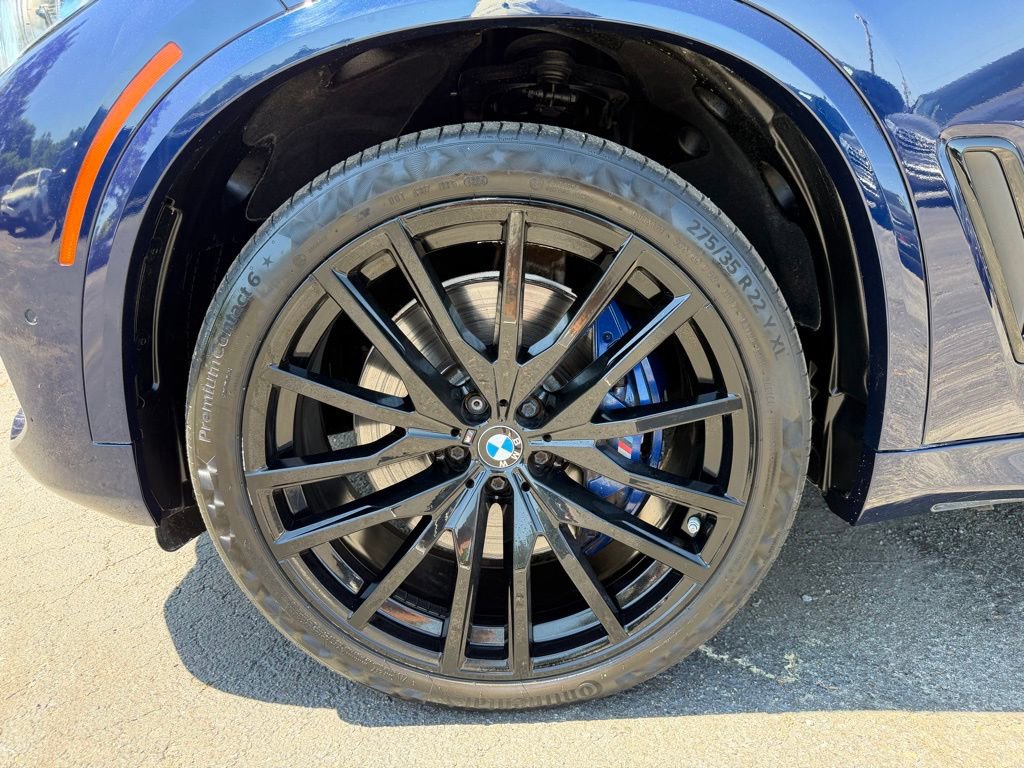 Used 2021 BMW X5 M50i w/ Executive Package image 8