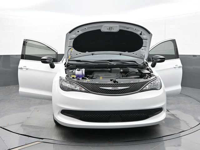 New 2025 Chrysler Voyager LX FWD image 61