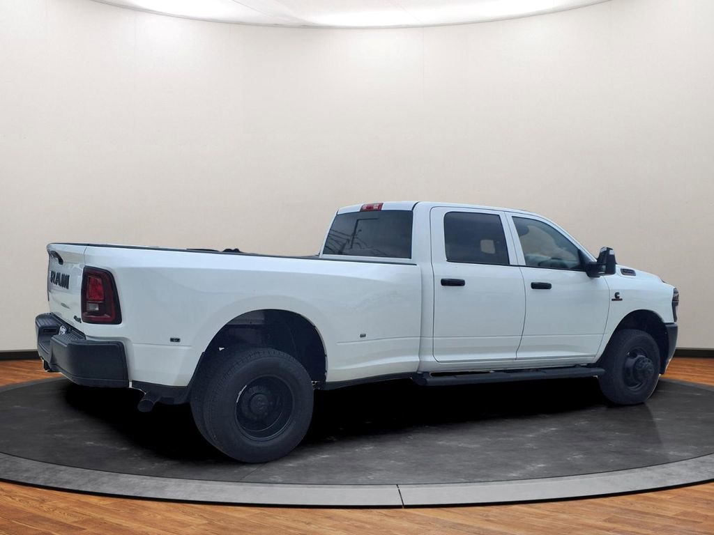 New 2026 RAM 3500 Tradesman AWD/4WD image 14