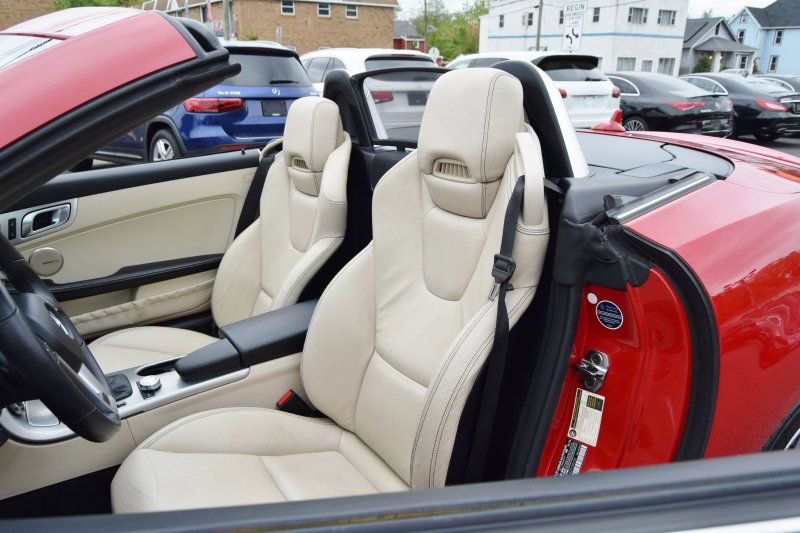 Used 2012 Mercedes-Benz SLK 350 image 37