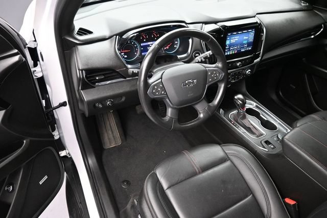 Used 2022 Chevrolet Traverse RS FWD image 15