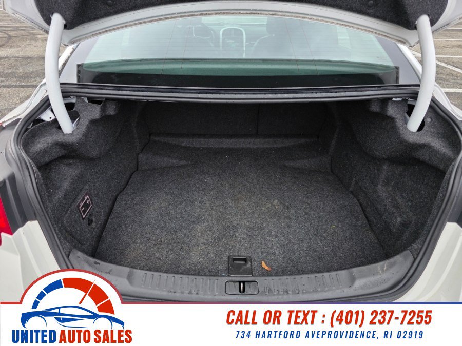 Used 2016 Chevrolet Malibu LT w/ Power Convenience Package FWD image 11