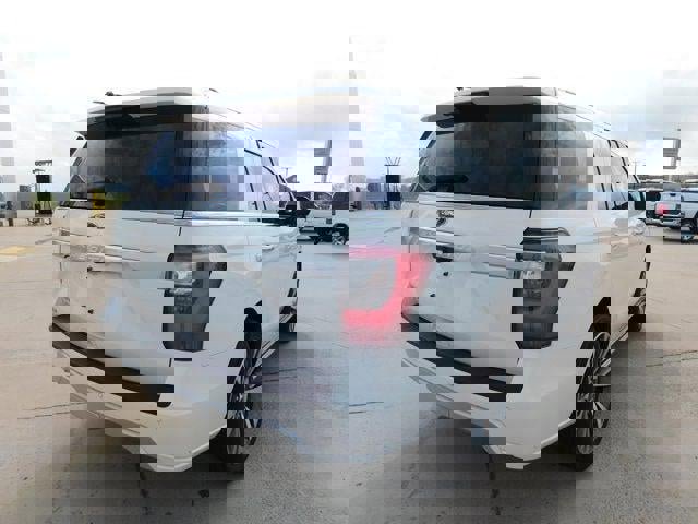 Used 2021 Ford Expedition Platinum image 36