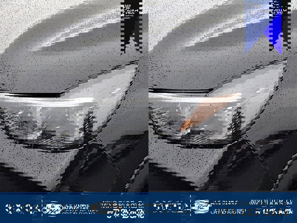 Certified 2023 Ford Escape Platinum w/ Class II Trailer Tow Package image 9