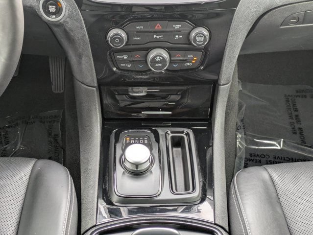 Used 2023 Chrysler 300 S w/ Comfort Group RWD image 18