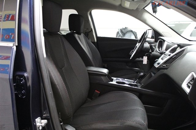 Used 2017 Chevrolet Equinox LT w/ Convenience Package image 40