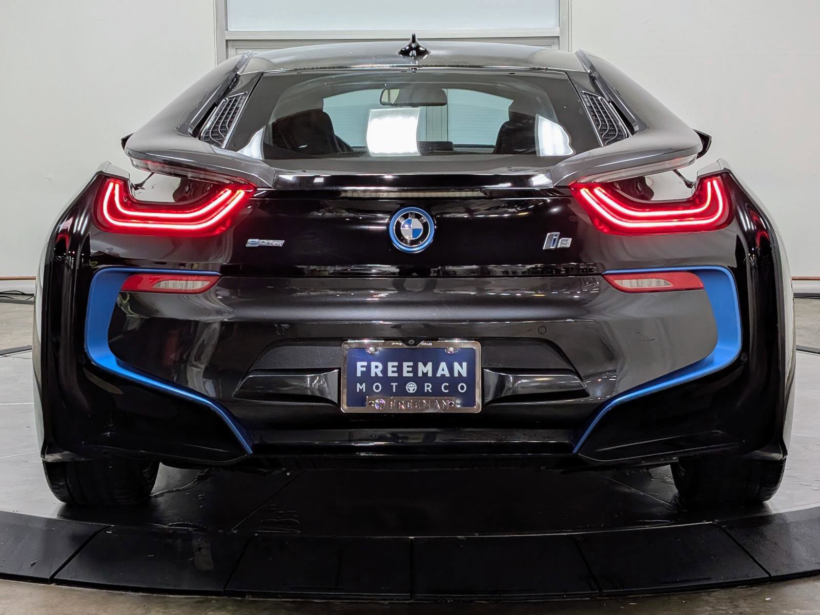 Used 2016 BMW i8 image 8
