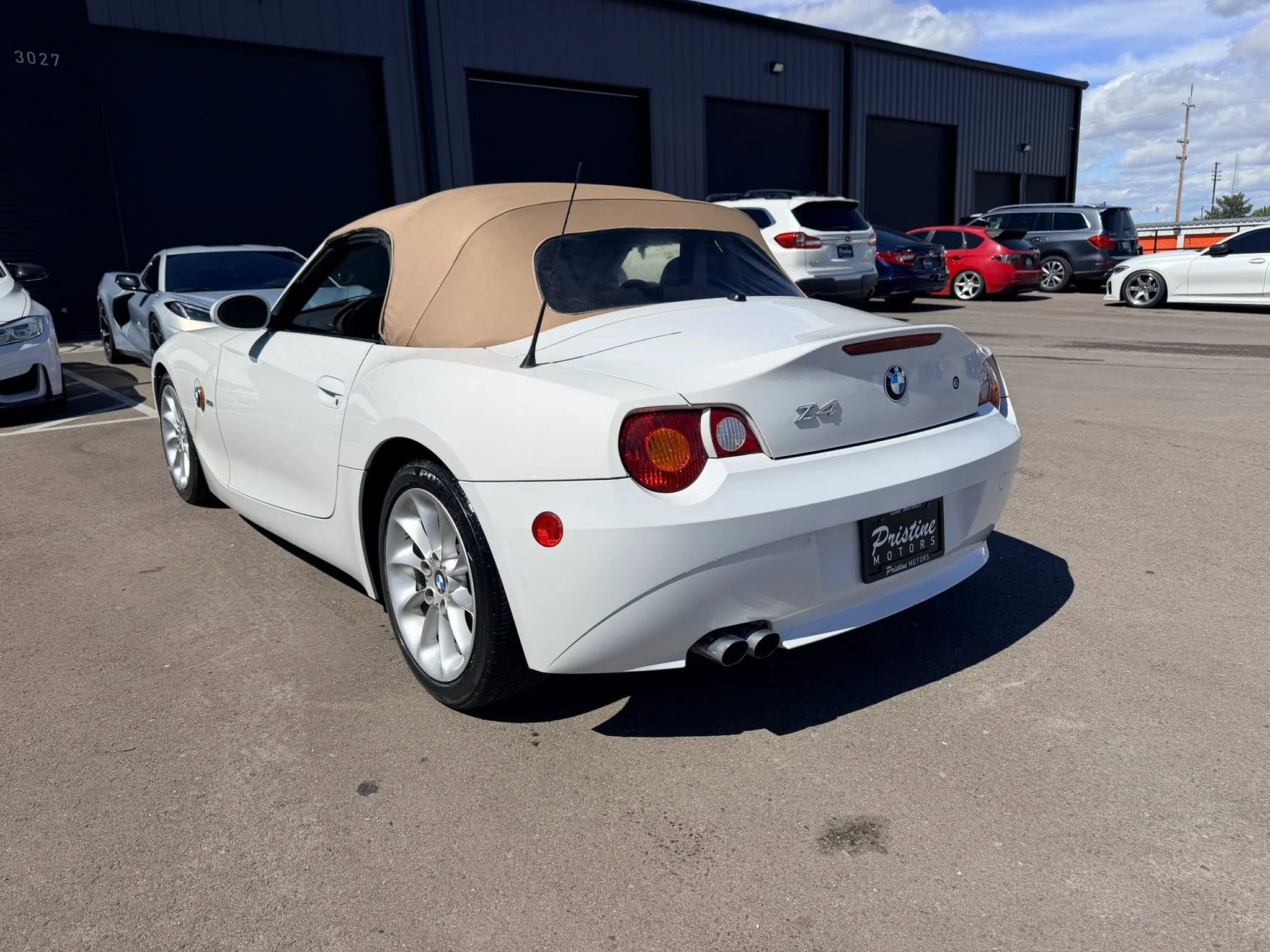 Used 2003 BMW Z4 2.5i RWD image 6