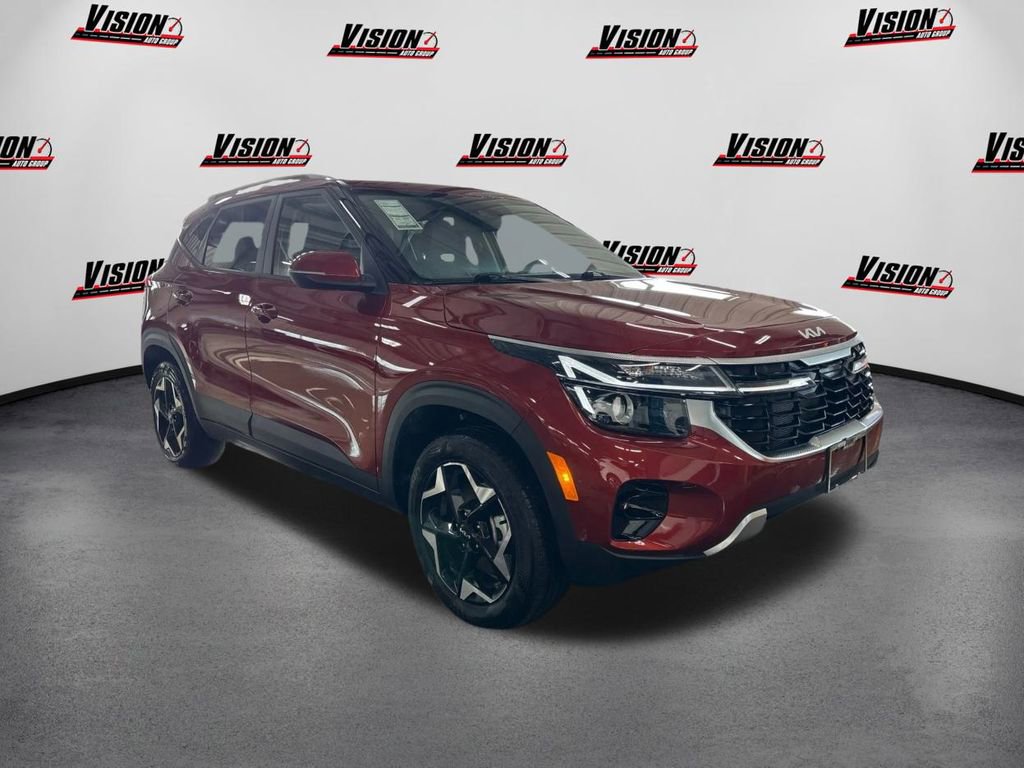 New 2025 Kia Seltos S image 3
