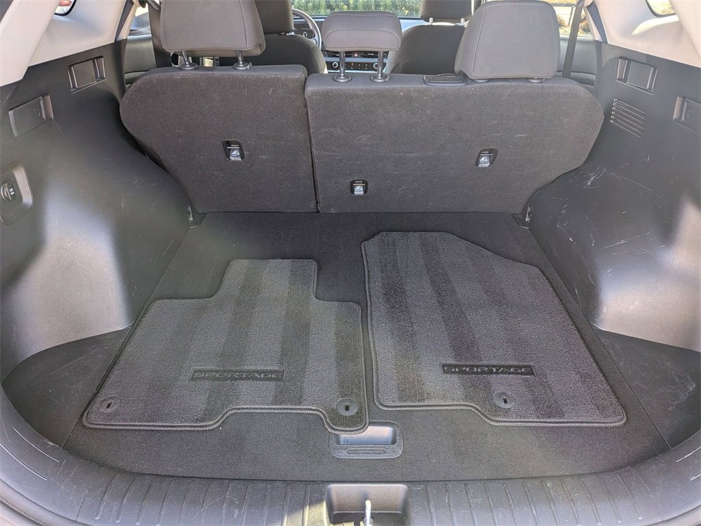 Used 2024 Kia Sportage LX image 27