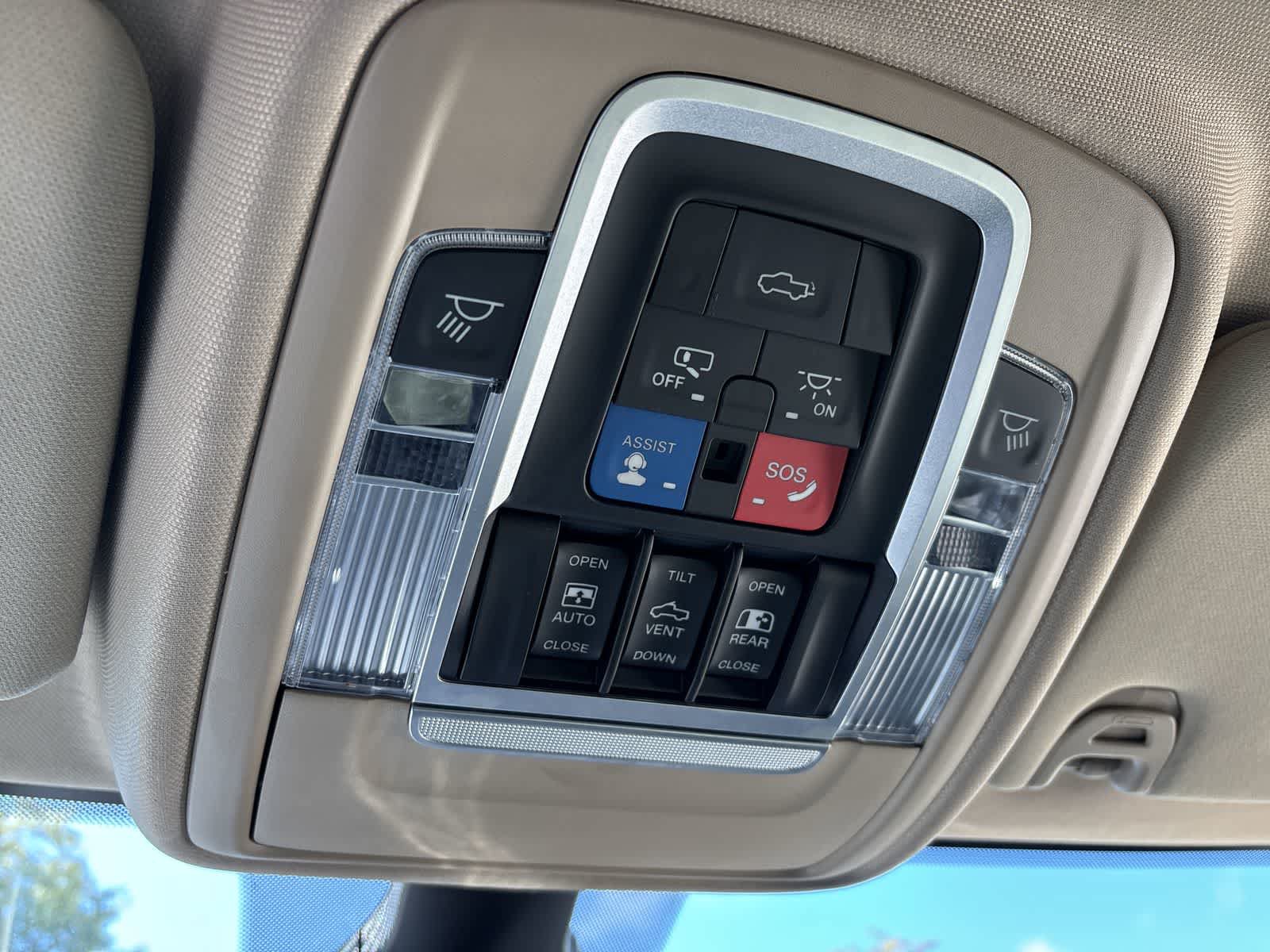 Used 2019 RAM 2500 Laramie AWD/4WD image 27