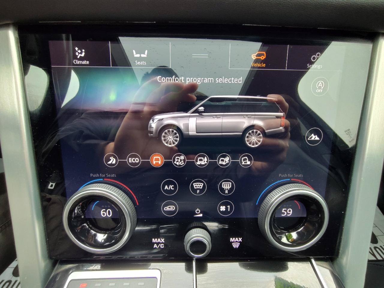 Used 2019 Land Rover Range Rover Supercharged AWD/4WD image 25