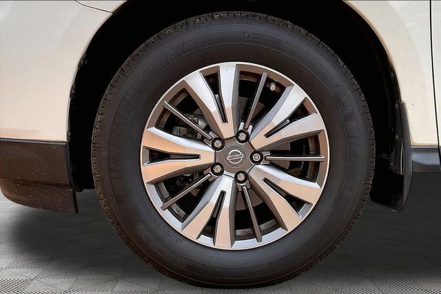 Used 2018 Nissan Pathfinder S FWD image 22