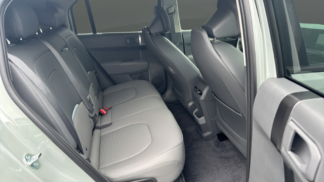 New 2027 Kia EV3 Wind FWD image 25