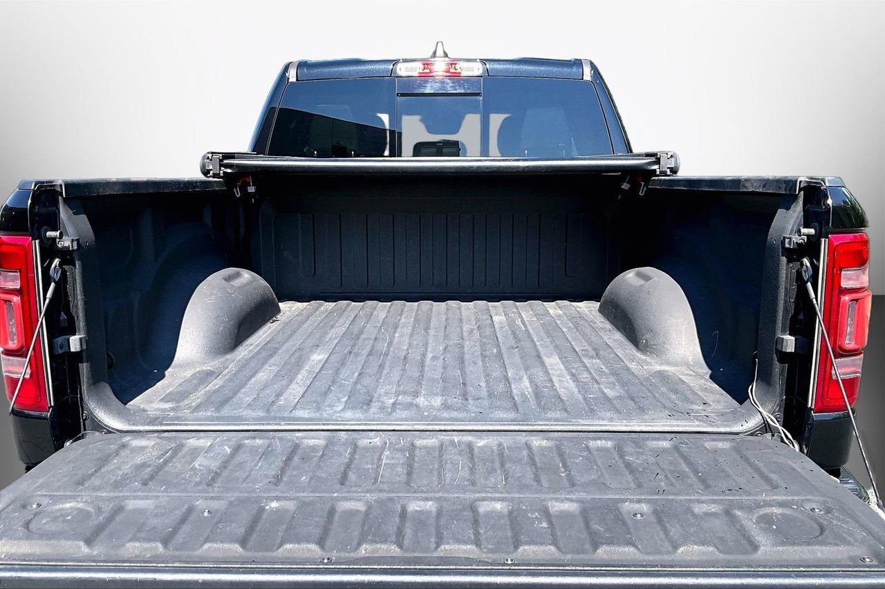 Used 2022 RAM 1500 Laramie AWD/4WD image 23